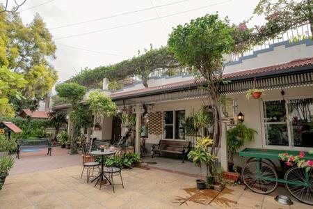Eden Garden Villa By Jadecaps Nr Mg Road Garden Bangalore Exterior foto