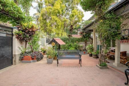 Eden Garden Villa By Jadecaps Nr Mg Road Garden Bangalore Exterior foto